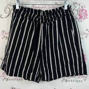 JACHS Girlfriend New York shorts Black White High Waist Striped Shorts pockets